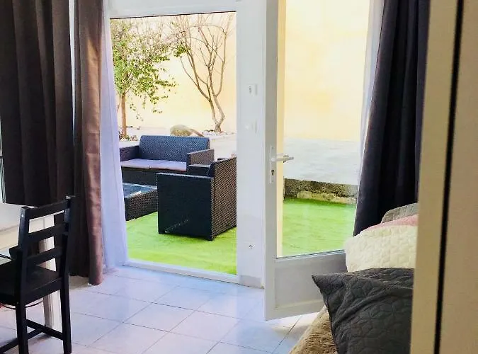 Bigorra Centre Le Sanctuaire La Grotte , Parking Apartment Lourdes