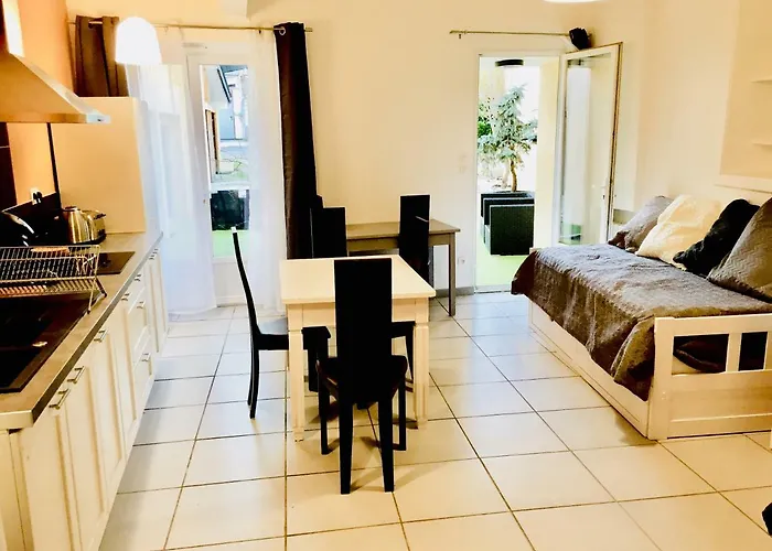 Bigorra Centre Le Sanctuaire La Grotte , Parking Lourdes