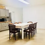 Bigorra Centre Le Sanctuaire La Grotte , Parking Apartment *